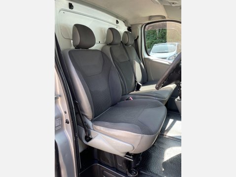 Vauxhall Vivaro 2.0 2900 CDTi FWD L1 4dr 21