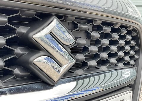 Suzuki Swift SZ5 DUALJET MHEV 6