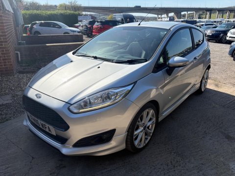 Ford Fiesta ZETEC S 10
