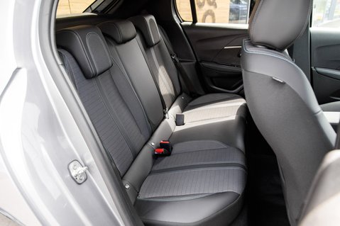 Peugeot 208 ALLURE PREMIUM 36