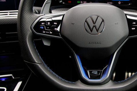Volkswagen Golf R TSI 4MOTION DSG 20