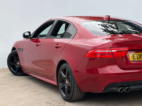 Jaguar XE 2.0 XE R-Sport D Auto 4dr 39
