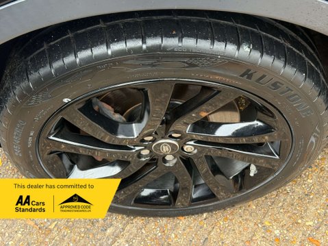 Land Rover Discovery Sport 2.0 Discovery Sport Dynamic Luxury HSE SD4 Auto 4WD 5dr 28
