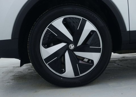 MG ZS 72.6kWh Trophy Connect Long Range SUV 5dr Electric Auto (156 ps) 17