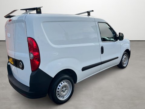 Vauxhall Combo 2000 1.3 CDTI 16V 95ps H1 Van Euro 6 9