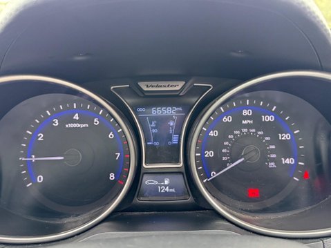 Hyundai Veloster 1.6 GDi Sport Euro 5 4dr 30