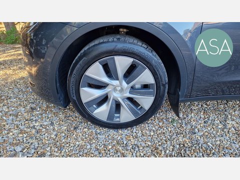 Tesla Model Y SUV 5dr Electric Auto RWD (346 ps) 15