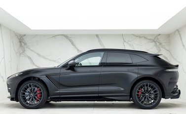 Aston Martin DBX 707 2