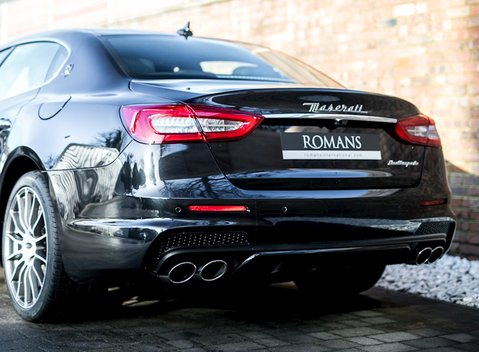 Maserati Quattroporte DV6 25