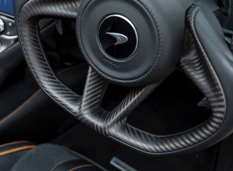 McLaren 720S Spider Performance 24