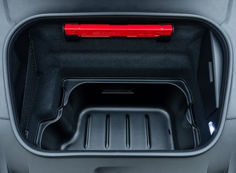 Porsche 911 Turbo S (992) 40