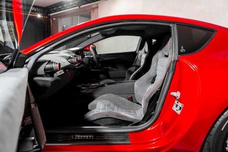 Ferrari 812 Competizione HUGE SPECIFICATION. 4-LAYER PAINT. CARBON FIBRE INT & EXT. TWO-TONE LIVERY. 17