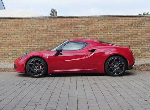 Alfa Romeo 4C Launch Edition 6