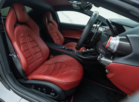 Ferrari 812 Superfast 11