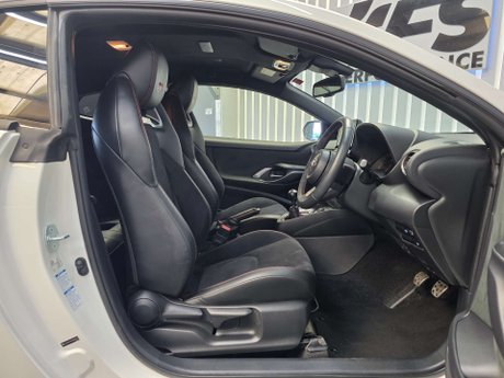 Toyota Yaris 1.6T GR Circuit Hatchback 3dr Petrol Manual AWD Euro 6 (261 ps) 35