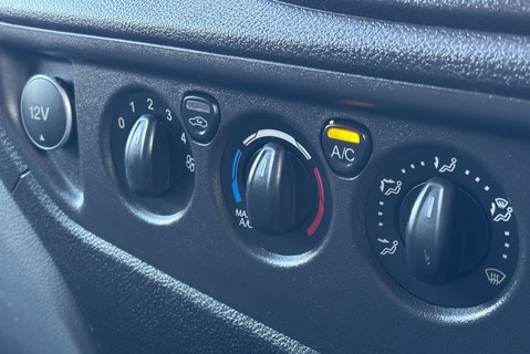 Ford Transit 350 L2 H2 Fwd Panel Van - Air Con / Rear Camera 18