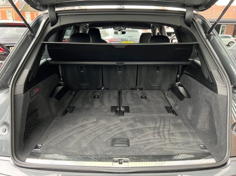 Audi SQ7 4.0 TFSI V8 Black Edition SUV 5dr Petrol Tiptronic quattro Euro 6 (507ps) 30
