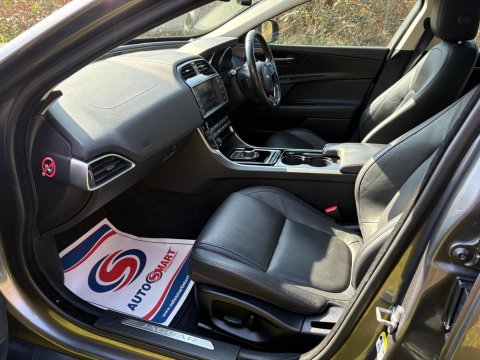 Jaguar XE PORTFOLIO 16