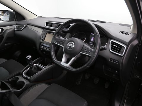 Nissan Qashqai 1.5 dCi N-Connecta Euro 6 (s/s) 5dr 21