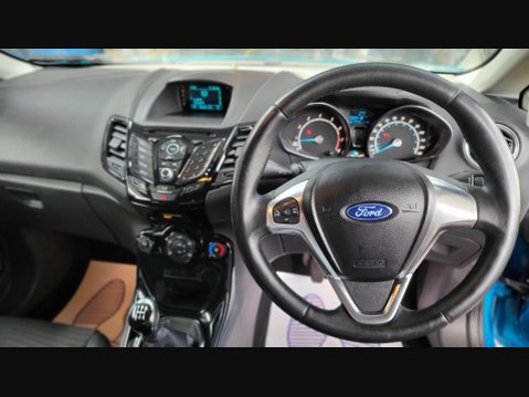 Ford Fiesta ZETEC 13