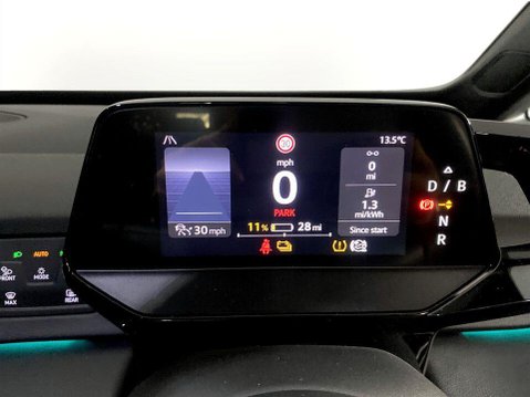 Volkswagen ID.3 Pro 58kWh Business Hatchback 5dr Electric Auto (204 ps) Air Con - Alloys - 13