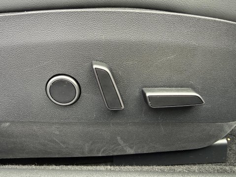 Tesla Model 3 Saloon 4dr Electric Auto RWD (241 bhp) 33