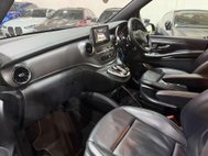 Mercedes-Benz V Class 2.0 V300d AMG Line MPV 5dr Diesel G-Tronic+ Euro 6 (s/s) LWB (239 ps) 26