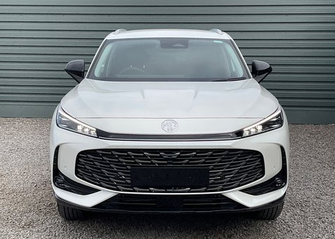 MG HS 1.5 T-GDI PHEV TROPHY 6