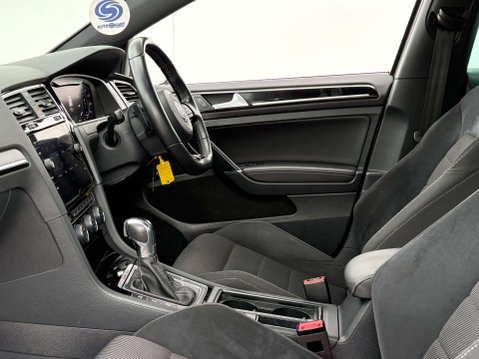 Volkswagen Golf 2.0 Golf R TSi 4Motion Semi-Auto 4WD 5dr 68