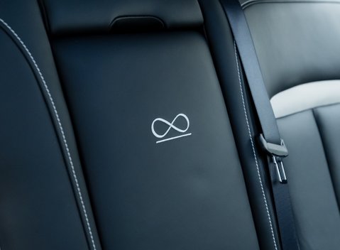 Rolls-Royce Cullinan Black Badge 17