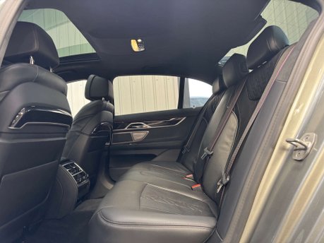 BMW 7 Series 4.4 750i M Sport xDrive Auto 4WD 4dr 65