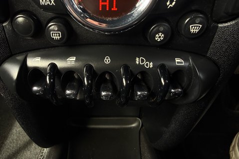 Mini Convertible COOPER SOHO.. CONVERTIBLE.. 11 SERVICES.. FULL LEATHER..A/C..CRUISE CONTROL 26