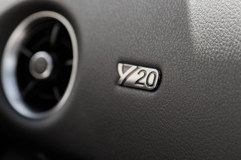Toyota Yaris VVT-I Y20 16