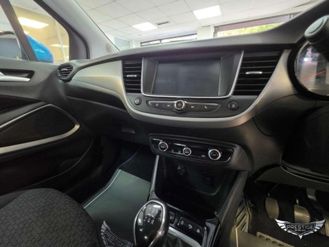 Vauxhall Crossland X 1.6 Turbo D ecoTEC SE Euro 6 (s/s) 5dr 33