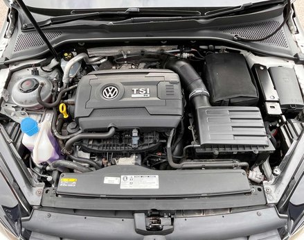 Volkswagen Golf 2.0 Golf R TSi 4WD 5dr 7