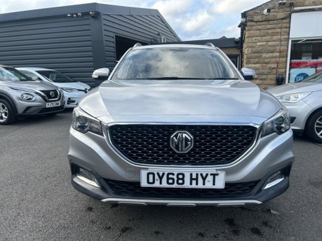 MG ZS EXCLUSIVE 10