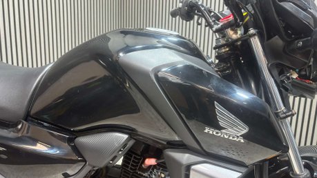 Honda CB 2023 4K DAMAGED SPARES OR REPAIR RUNNING PROJECT BIKE 125CC 7