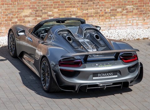 Porsche 918 Spyder 11