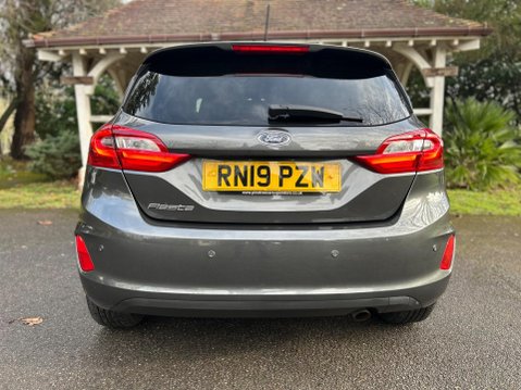 Ford Fiesta TITANIUM 15