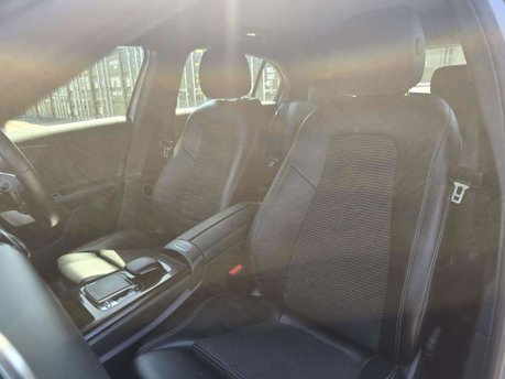 Mercedes-Benz A Class 1.5 A180d Sport (Premium) Hatchback 5dr Diesel 7G-DCT Euro 6 (s/s) (116 ps) 37