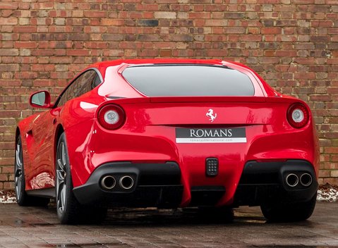Ferrari F12 Berlinetta 3