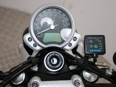 Triumph Street Twin BONNEVILLE STREET TWIN 17