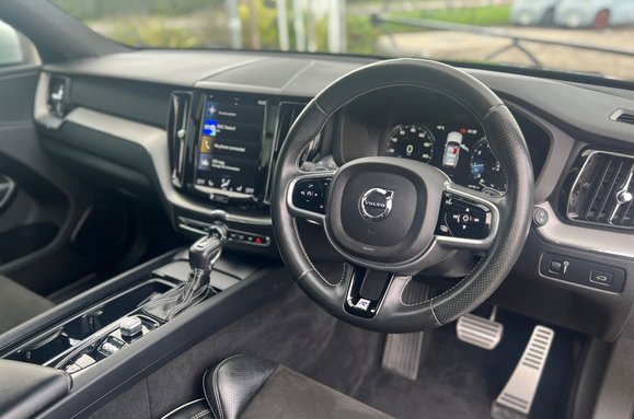 Volvo XC60 T5 R-DESIGN AWD PETROL AUTO 18