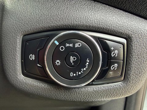 Ford Transit Connect 1.6 TDCi 240 Panel Van 4dr Diesel Manual L2 H1 (128 g/km, 113 bhp) 28