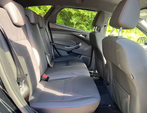 Ford Focus 1.0 Focus ST-Line X 5dr 41
