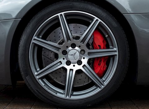 Mercedes-Benz SLS AMG Roadster 12