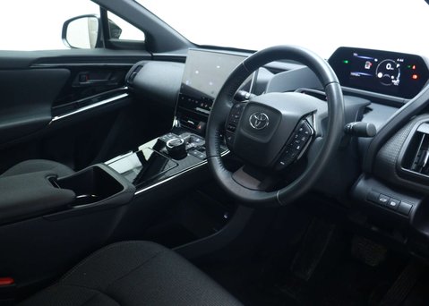 Toyota BZ4X 71.4kWh Motion SUV 5dr Electric Auto (11kW OBC) (204 ps) 42