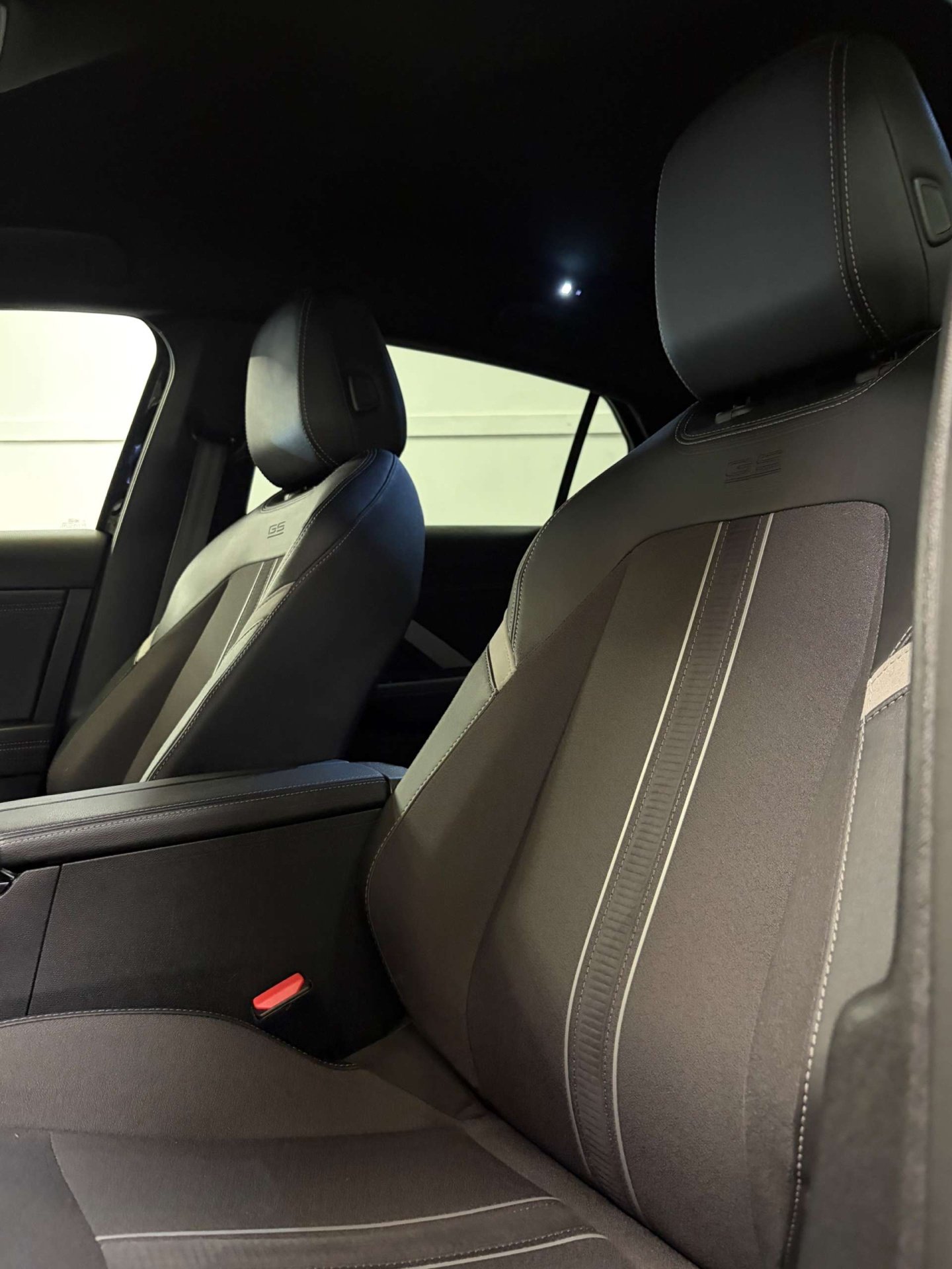 2023 Vauxhall Astra — image 36