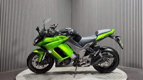 Kawasaki Z1000 SX 2013 ONLY 20K, 1 FORMER OWNER, NEW MOT, 1000CC 4