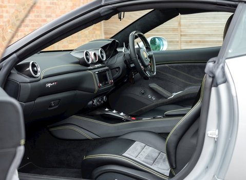 Ferrari California T 16